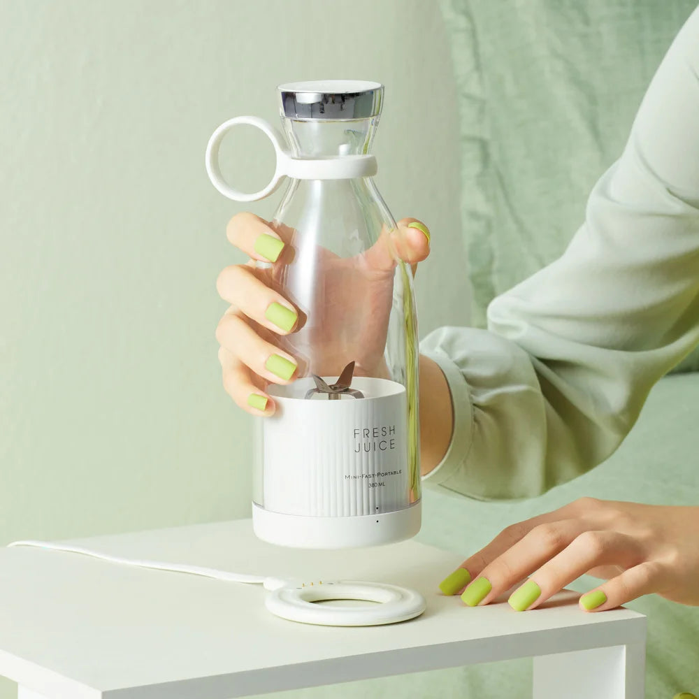 Zoeydam Portable Electric Juicer Blender USB Mini Fruit Extractor