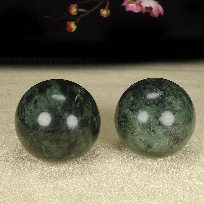 Yaowang Shiyuan Stone Handball Strong Magnetic Health Ball Jade Natural Diameter 40mm/50mm A Pair of Delivery.