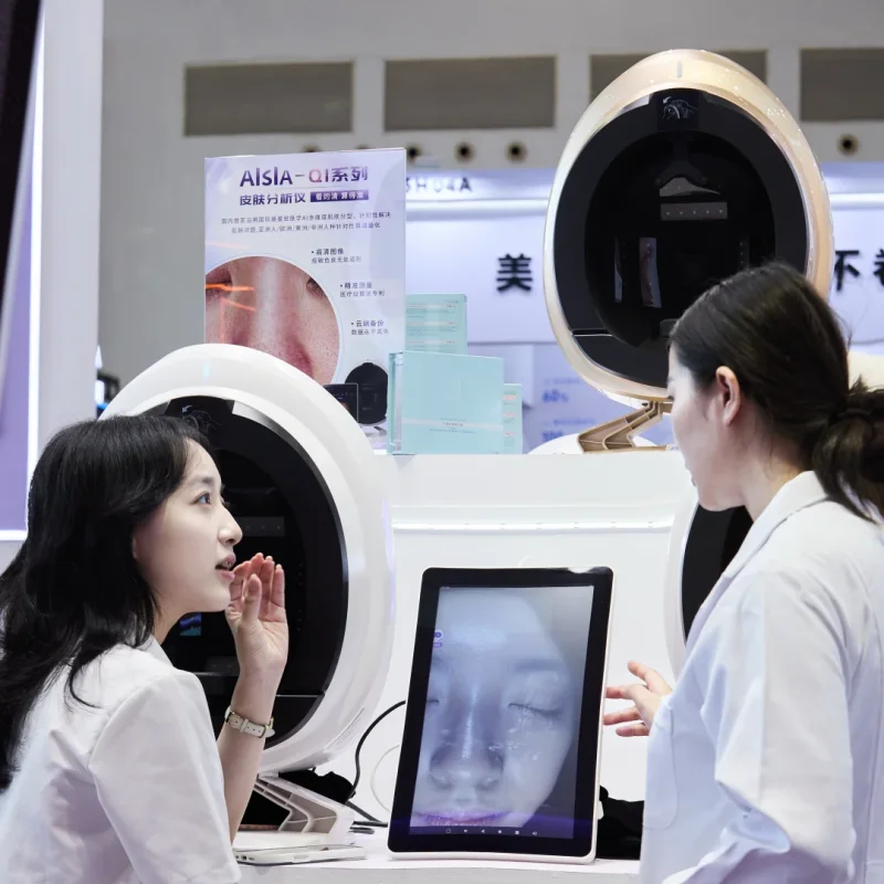 MYOSLIM 3D Facial Skin Analyzer Machine 8 Light Spectrum Scanner