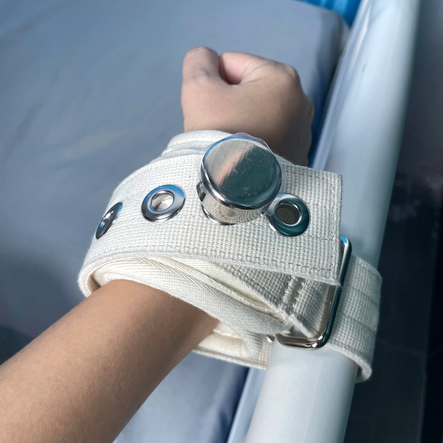 Medical Restraint Soft Wrist Strap with Cotton Lining, Limb Restraint Belt Beige, Mental Agitated Patient Safety